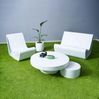 Salon composé de canapé ouvert